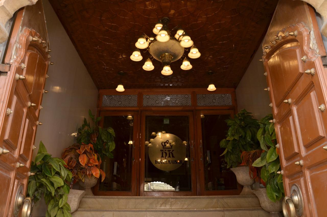 Kaisar Hotel Srīnagar Екстериор снимка